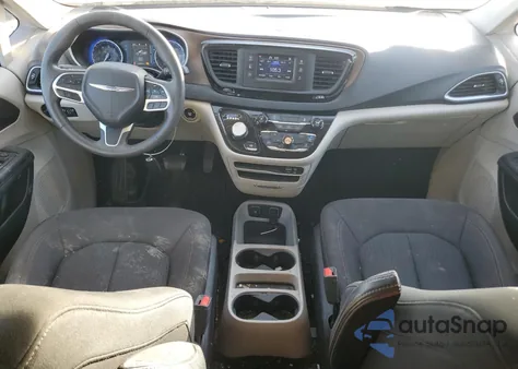 2017 Chrysler Pacifica Touring z USA, uszkodzony, nr VIN 2C4RC1DG3HR804841